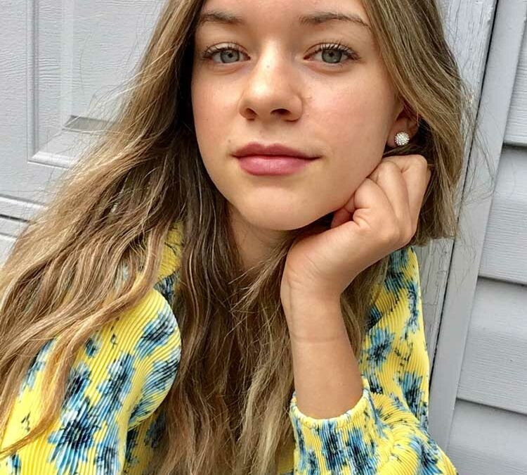 Fainting Couch Feminists Episode Sixty-One: How Should We Respond to “Compliments” From Male Strangers?