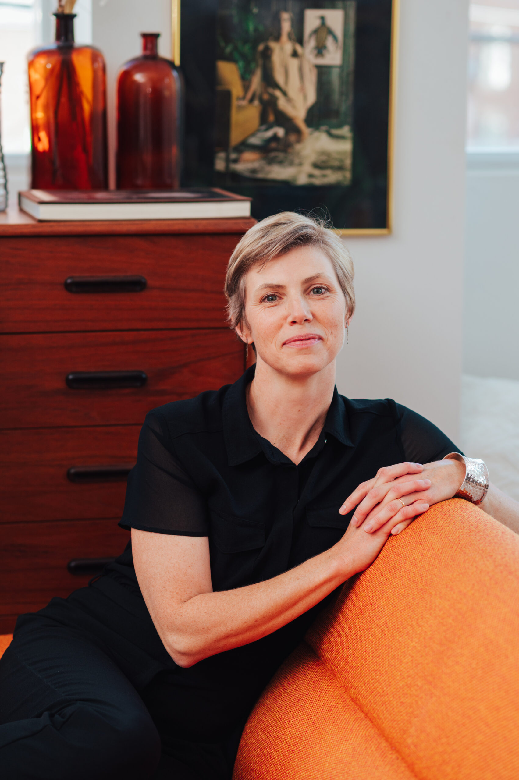 Anna Lee-Popham_author pic